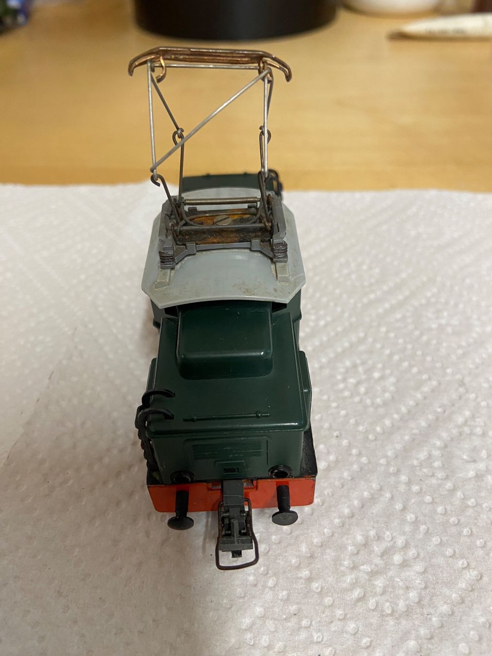 Trix Modelleisenbahnen: Trix Express Rangierlok 2438 – Gebraucht aus Basel von Relaphe 3