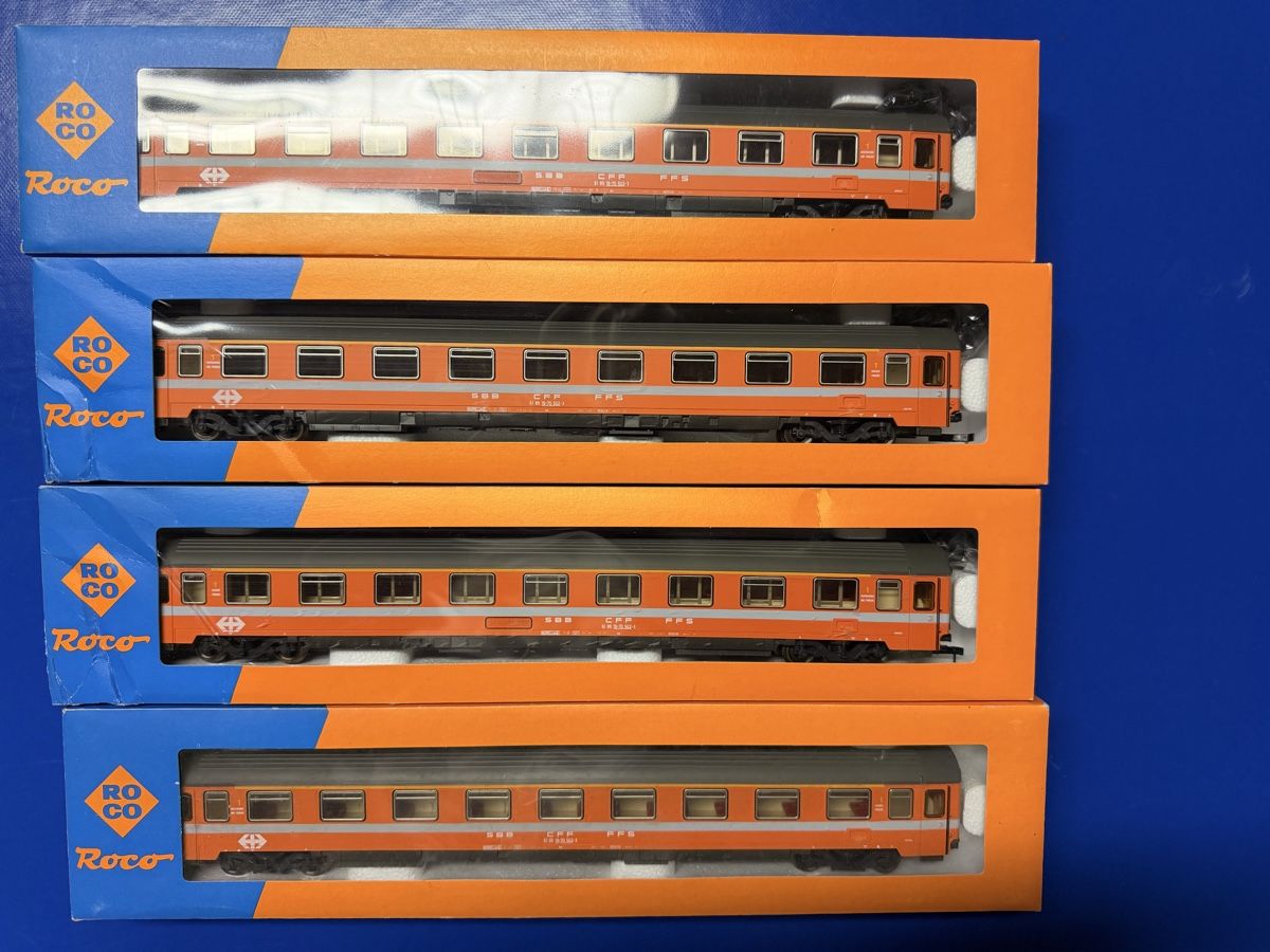 Roco Modellini di ferrovie: 4x Eurofima 1. Klasse Wagen – Nuovo e nell'imballaggio originale da Frick venduto da Freddoo93 1