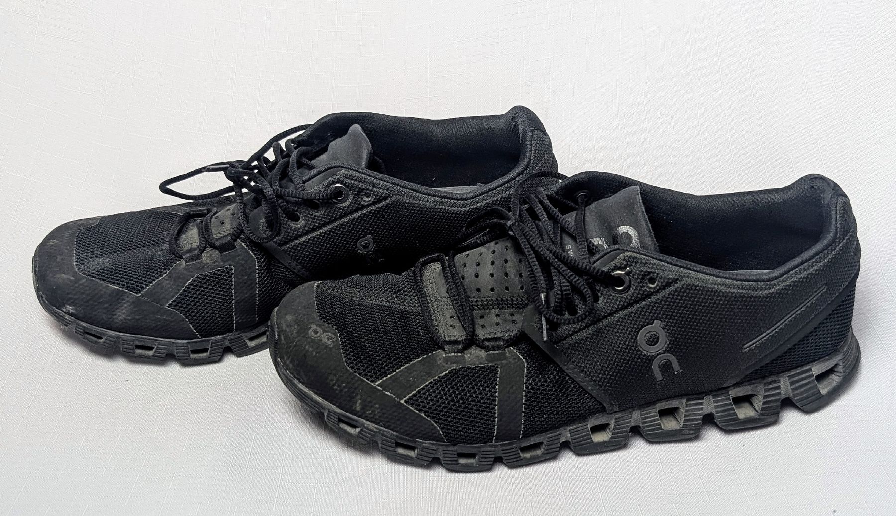 On Herrenschuhe: On Cloud Laufschuhe Grösse 40 – Gebraucht aus Wängi von ABIZONE-86 2