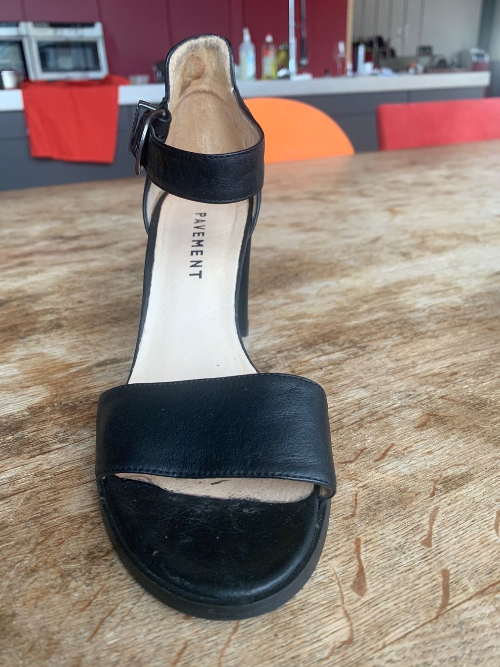 Scarpe da donna: Sandalen Gr.38 – Usato da Rain venduto da 11. 3