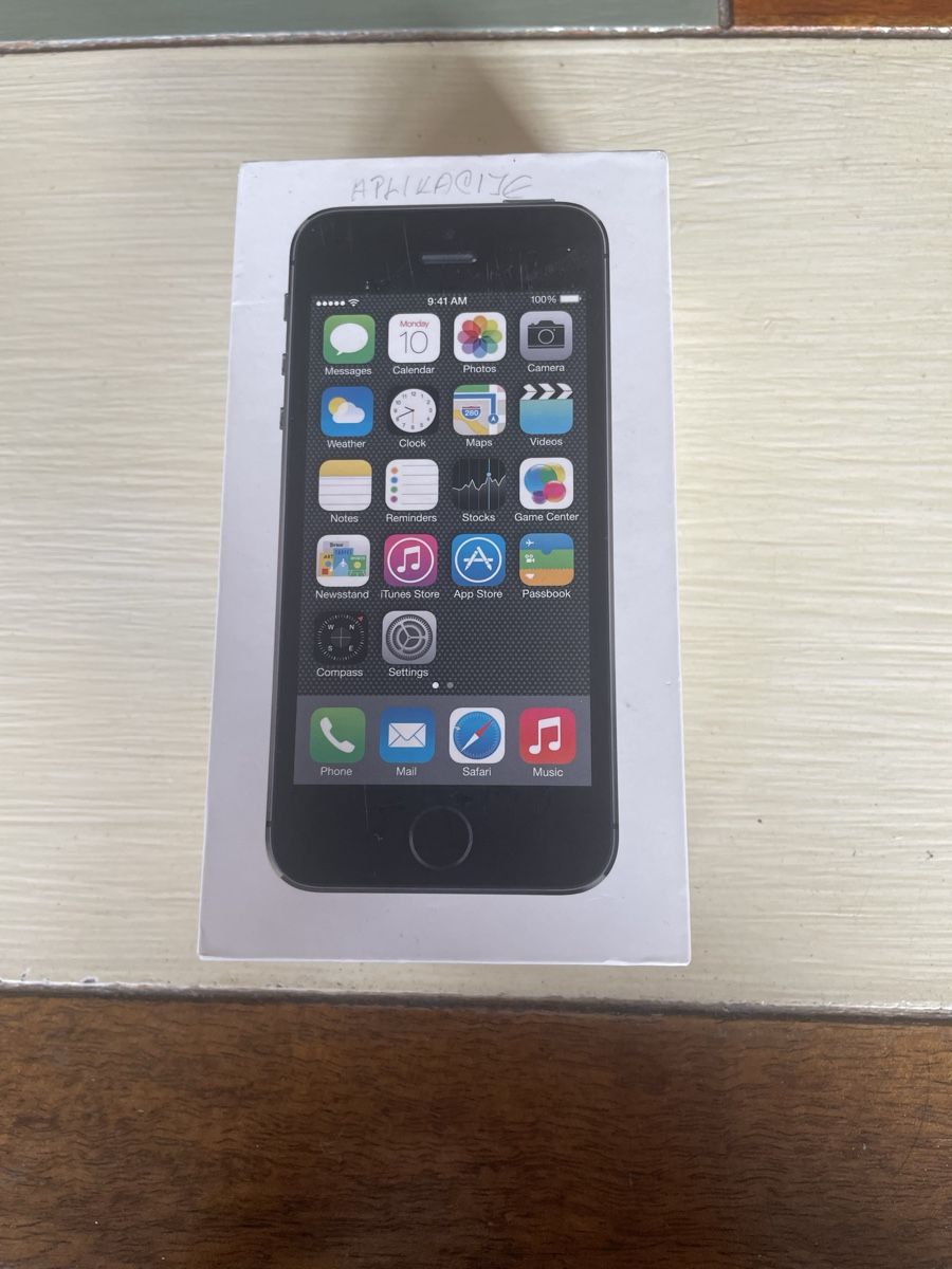 Apple Telefoni cellulari / Smartphones: iPhone 5s black – Usato da Lyss venduto da darjane 1