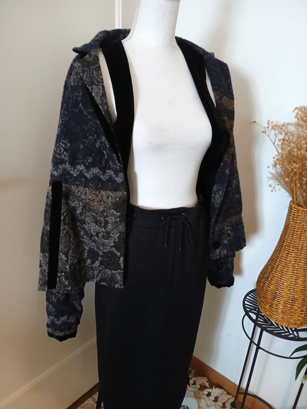 Annette Görtz Giacche: Jacke Annette Görtz, Gr.L – Usato da Luzern venduto da Tavolna 5
