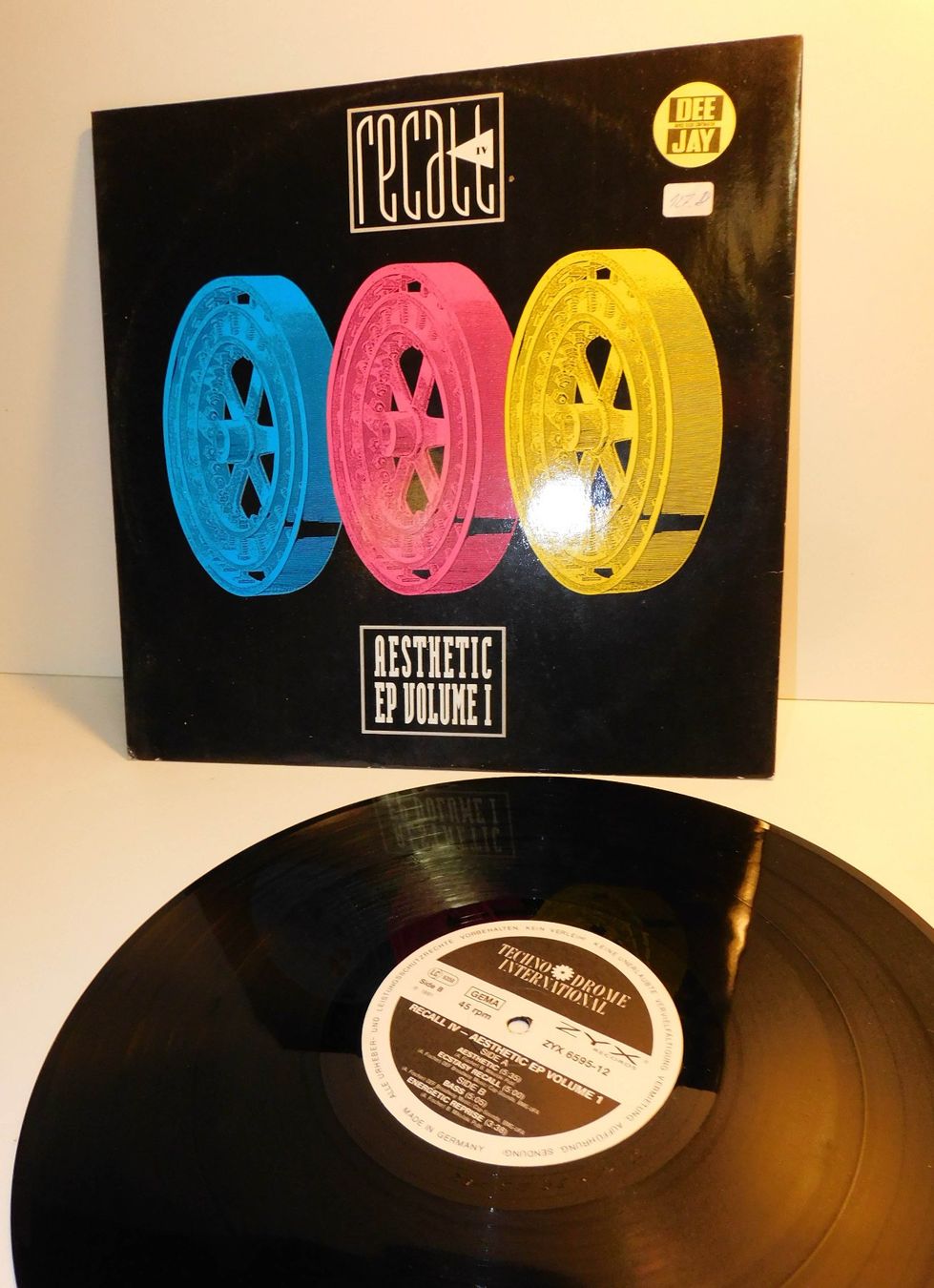Schallplatten: LP Schallplatte Techno Drome International – Gebraucht aus Sursee von 76 4