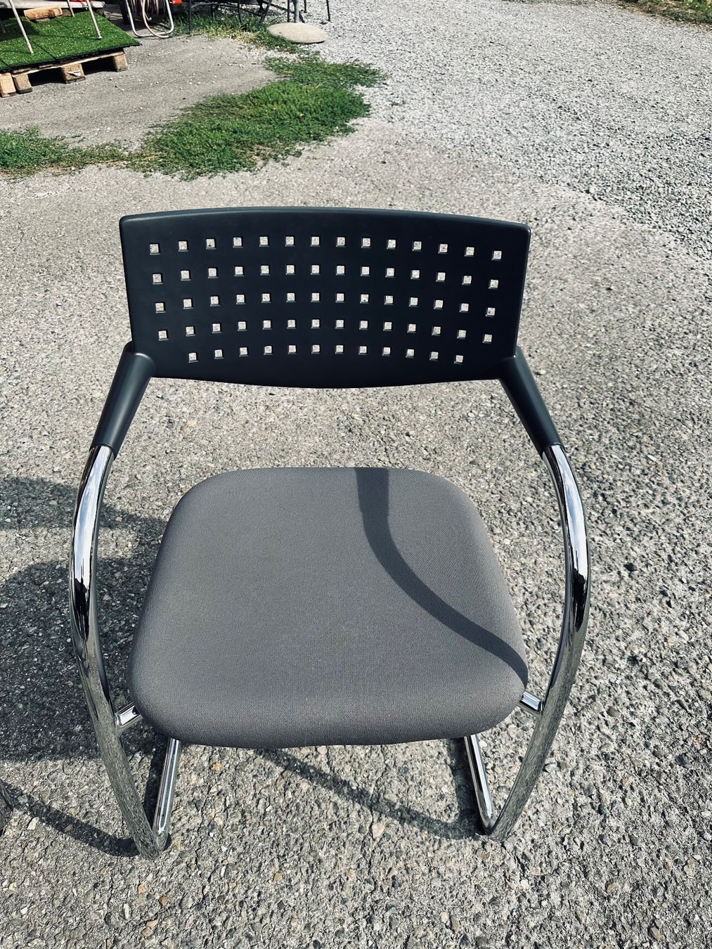 Vitra Sedie: 2 Vitra -Stühle, gut erhalten – Usato da Otelfingen venduto da Yossi-68 3