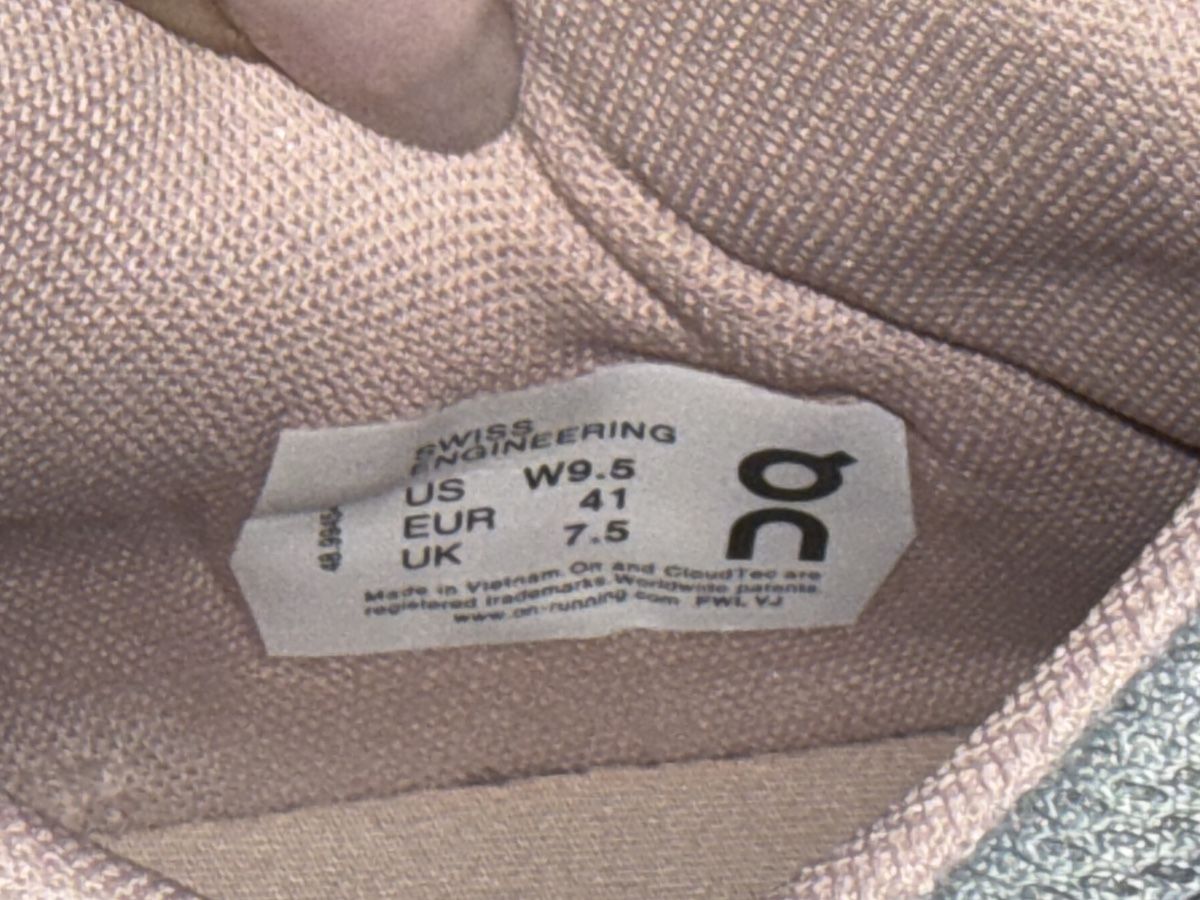 On Scarpe da donna: ON The Roger 41 – Usato da Winterthur venduto da adi_sqz 3