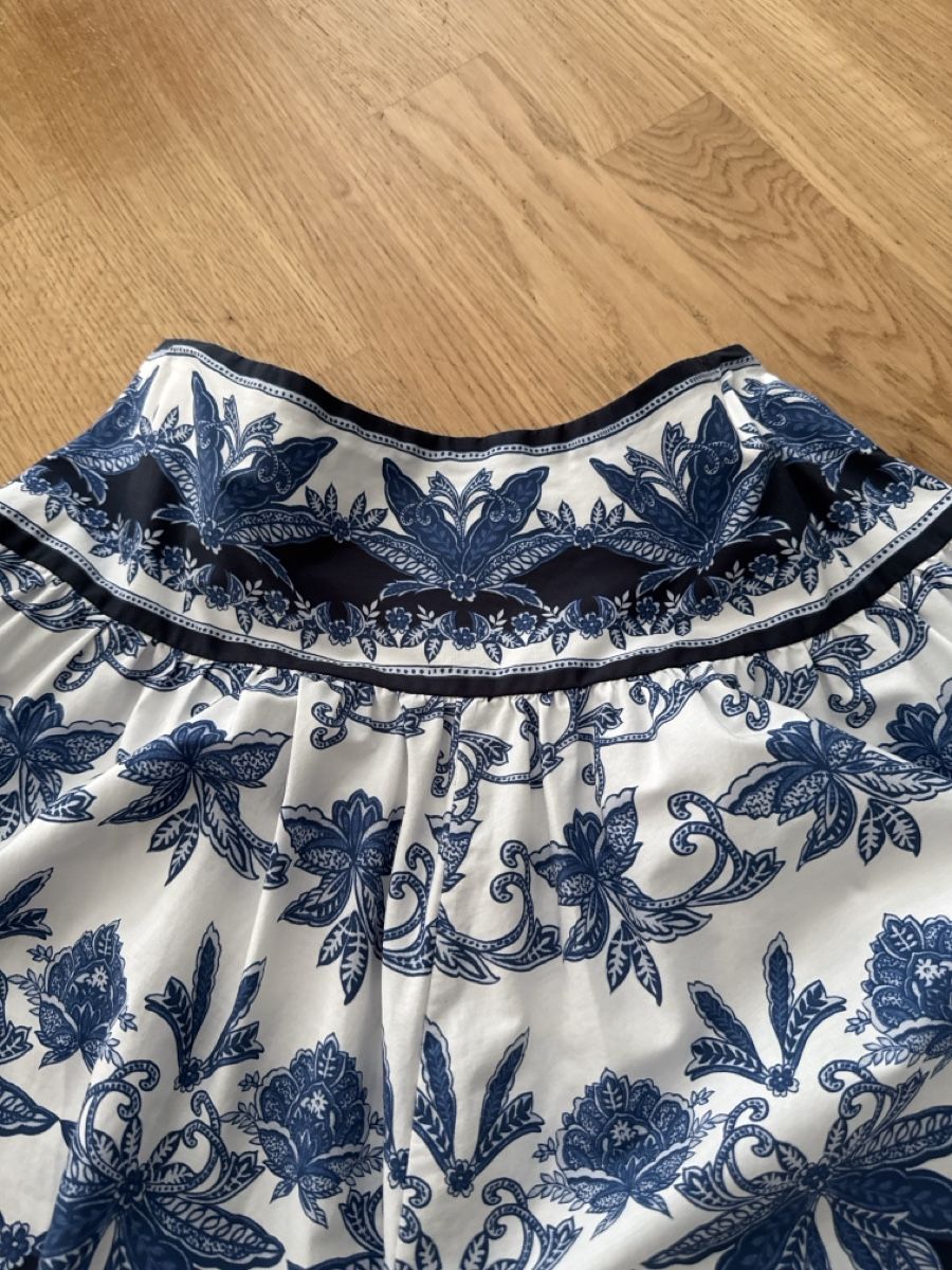 H&M Gonne: Schöne H&M Jupe Gr. 38 mit Blumenmuster – Nuovo (secondo la descrizione) da Zürich venduto da szityu 1