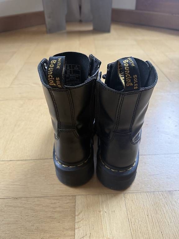 Damenschuhe: Dr. Martens Jadon Plateau-Boots  – Gebraucht aus Bern von mur_x8ds 2