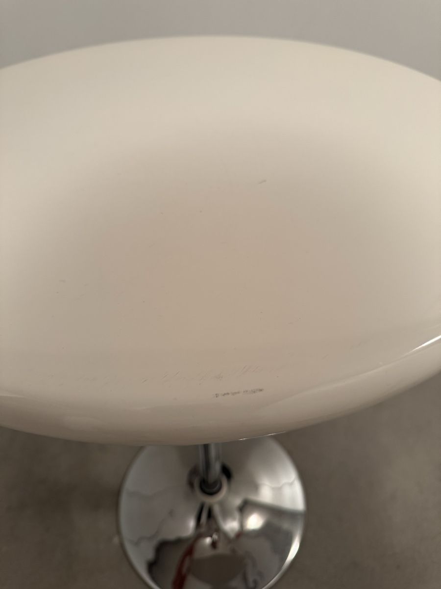 Tische: Cocktail tisch  – Gebraucht aus Zug von wil_h6ld 2