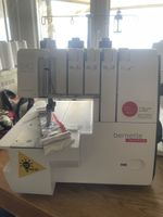 Bernette b42 FUNLOCK Covermaschiene