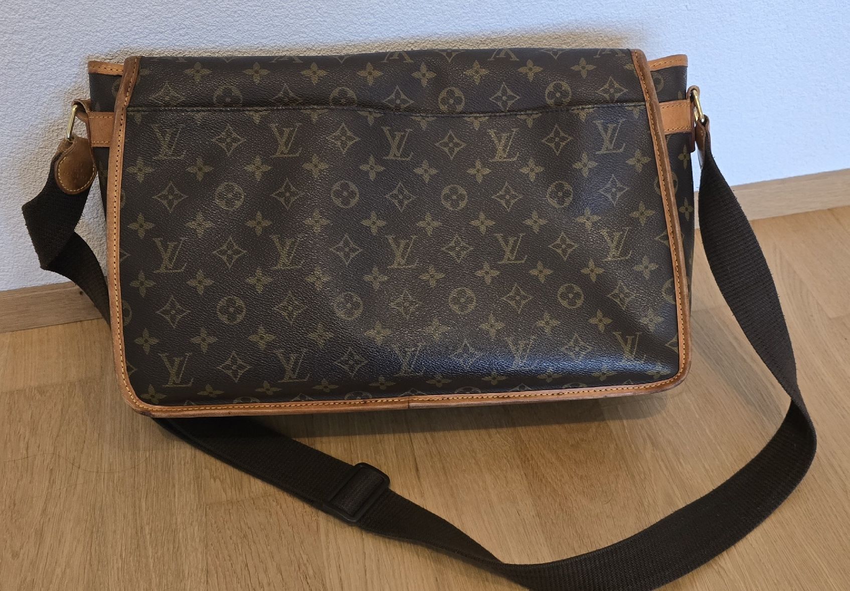 Louis Vuitton Sacs: Louis Vuitton Tasche – D'occasion à Ueberstorf par andrea898 1