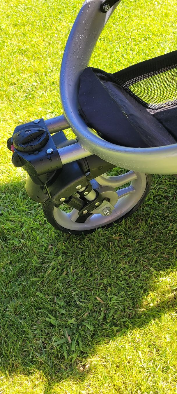 Teutonia Carrozzine: Roter Kinderwagen – Usato da Erlinsbach SO venduto da Anapolis2 2