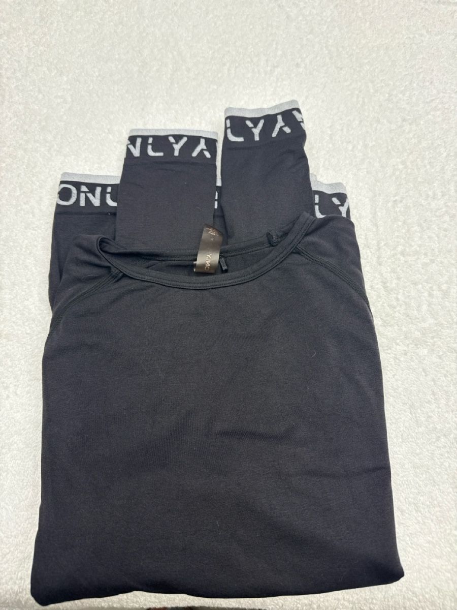 Maglioni & Felpe: Pull ONLY PLAY noir, taille S! – Usato da Chenens venduto da anasantos90 1