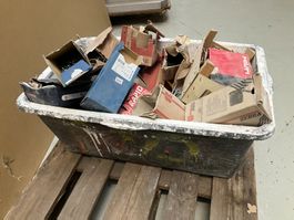 gr. Post. div. Rigips/Holz Schrauben inkl. Mörteltrog ab 1.-