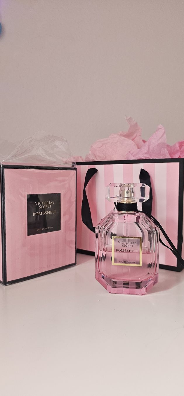 Victoria's Secret Parfum & Eau de Toilette: Victoria's Secret Bombshell – Gebraucht aus Gunzgen von thomasbx