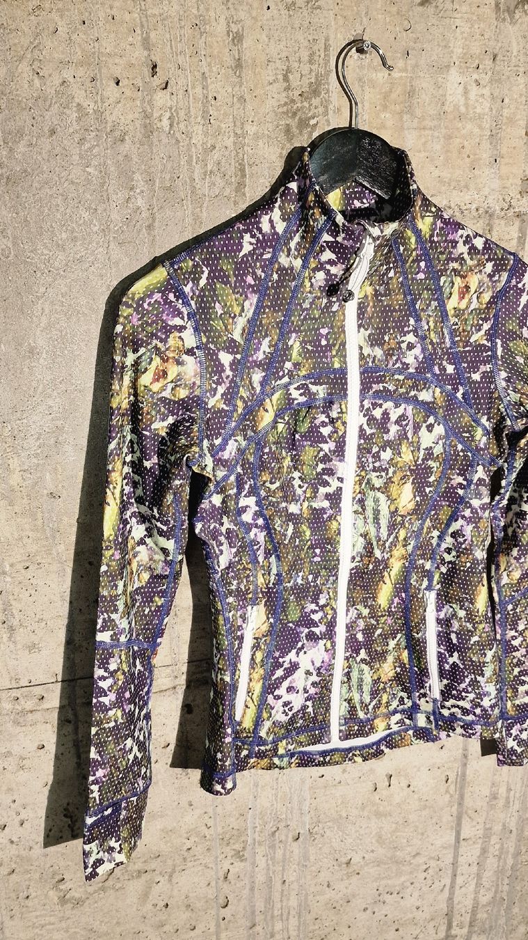 Lululemon Giacche: Lululemon Define Jacket Gr. 6/EU 38 Print Muster Top Zustand – Nuovo (secondo la descrizione) da Affeltrangen venduto da Szafaoli 1