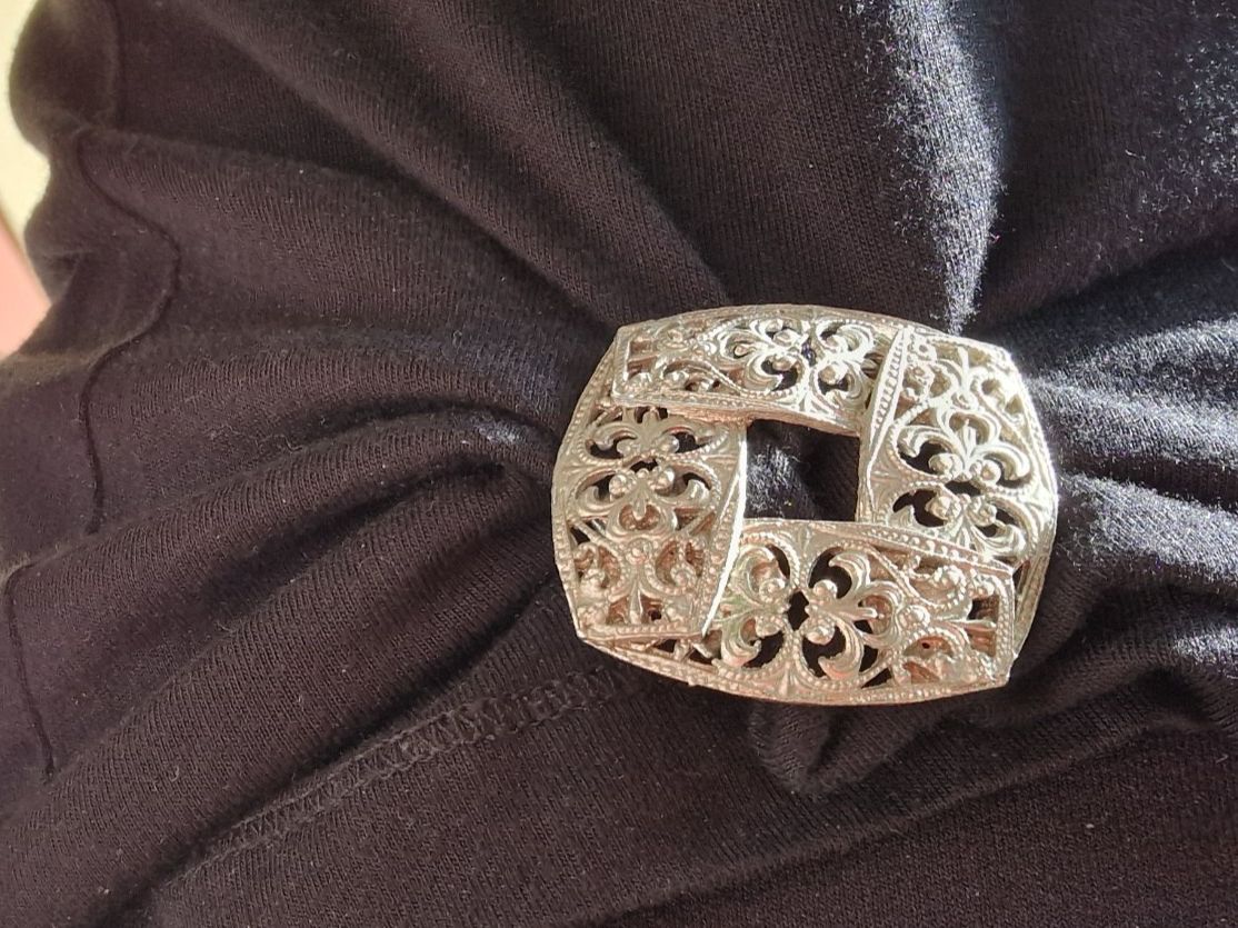 Ciondoli: Vintage Dress-Clip – Usato da Fislisbach venduto da mka_km8f 1
