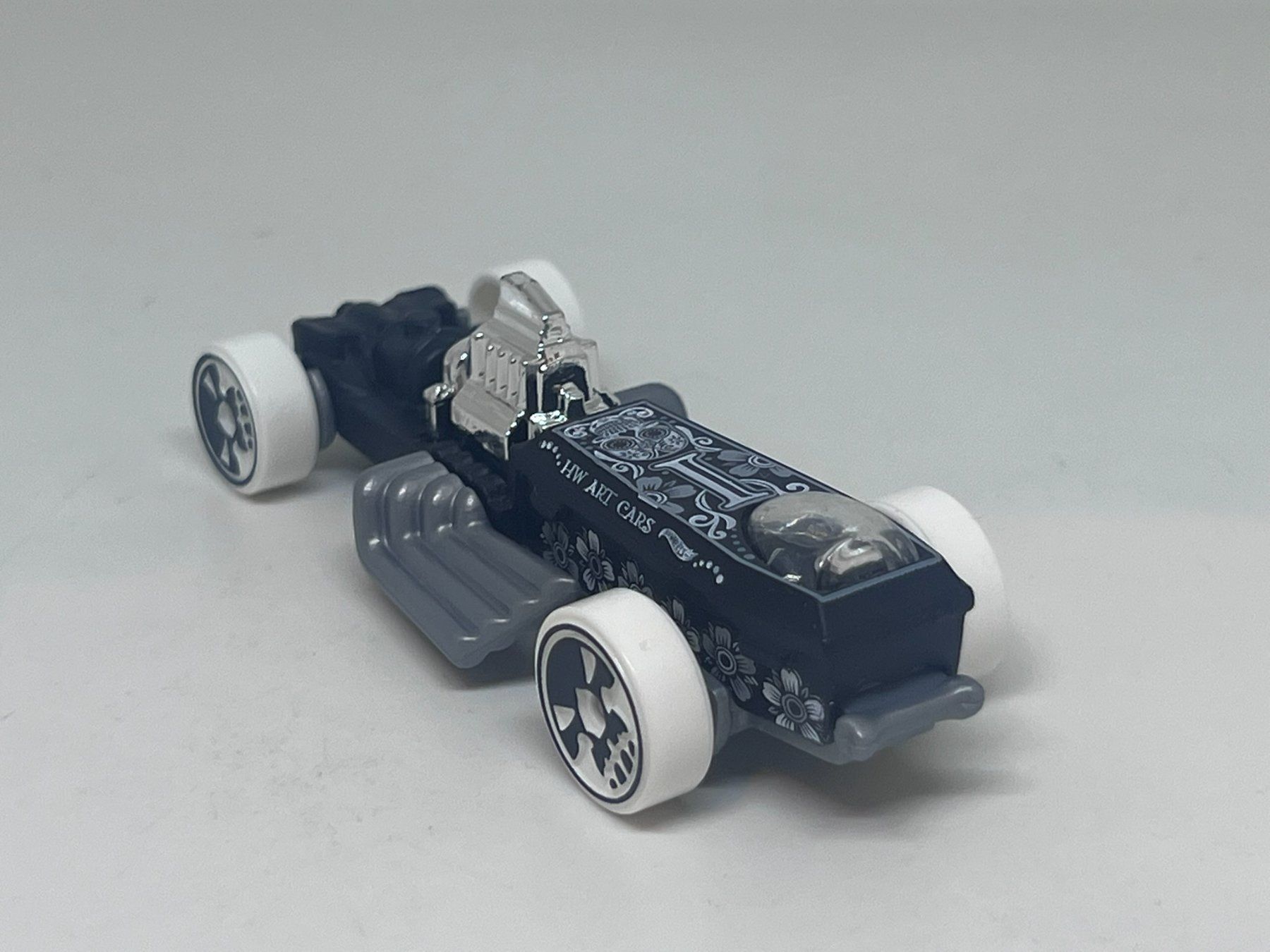 Hot Wheels Modellini d'auto: Hot Wheels Rigor Motor #497 – Usato da Wildegg venduto da LaaBoutique 2