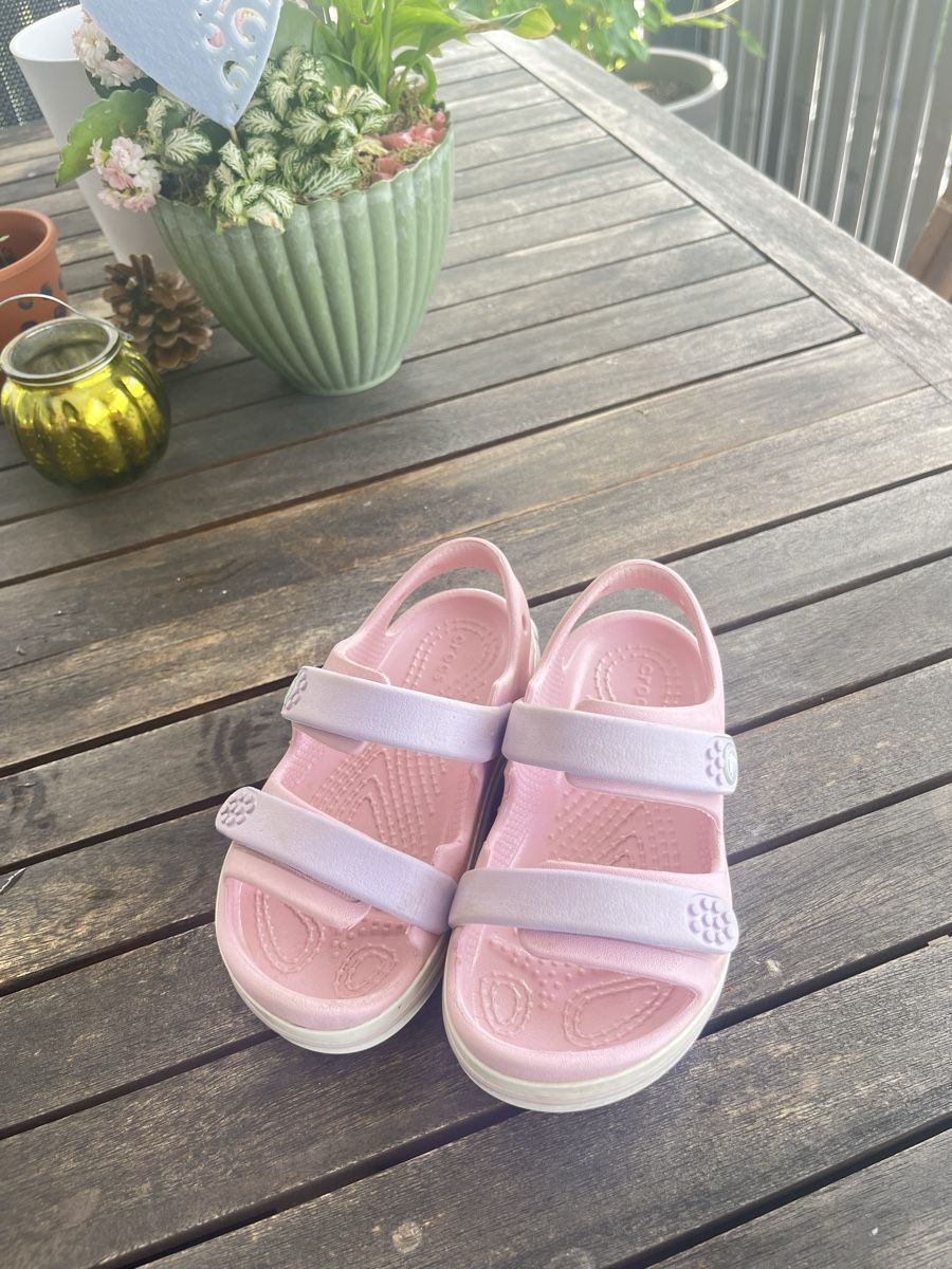 Crocs Scarpe per ragazze: Crocs Sandalen Grösse 26-bis 27 cm – Usato da Winterthur venduto da jul_6wfq 2