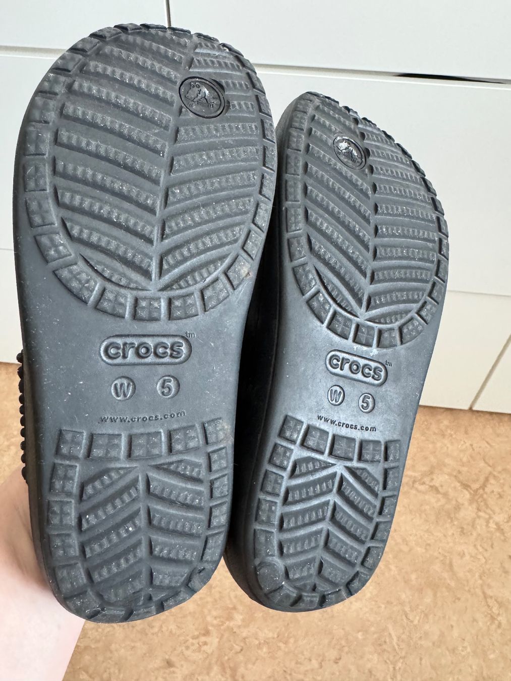 Crocs Scarpe da donna: Crocs Pantoletten Gr.35 – Usato da Thun venduto da Iriska77 1