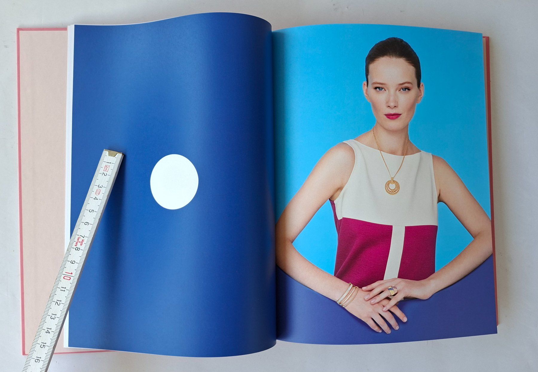 Bücher: Van Cleef & Arpels Buch guter Zustand – Gebraucht aus Opfikon von Diversamente 3