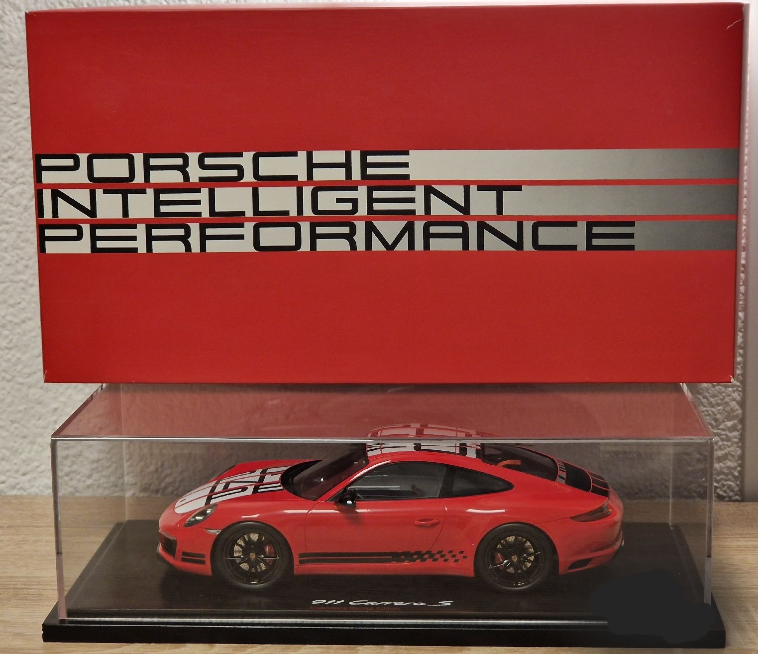 Spark Modellautos: Spark Porsche 911 Carrera S 1:18 – Neu und originalverpackt aus Studen BE von Continentalcollector