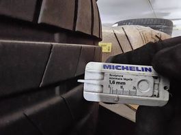 4 pneumatici 225/50 R17 98Y Bridgestone Turanza T005