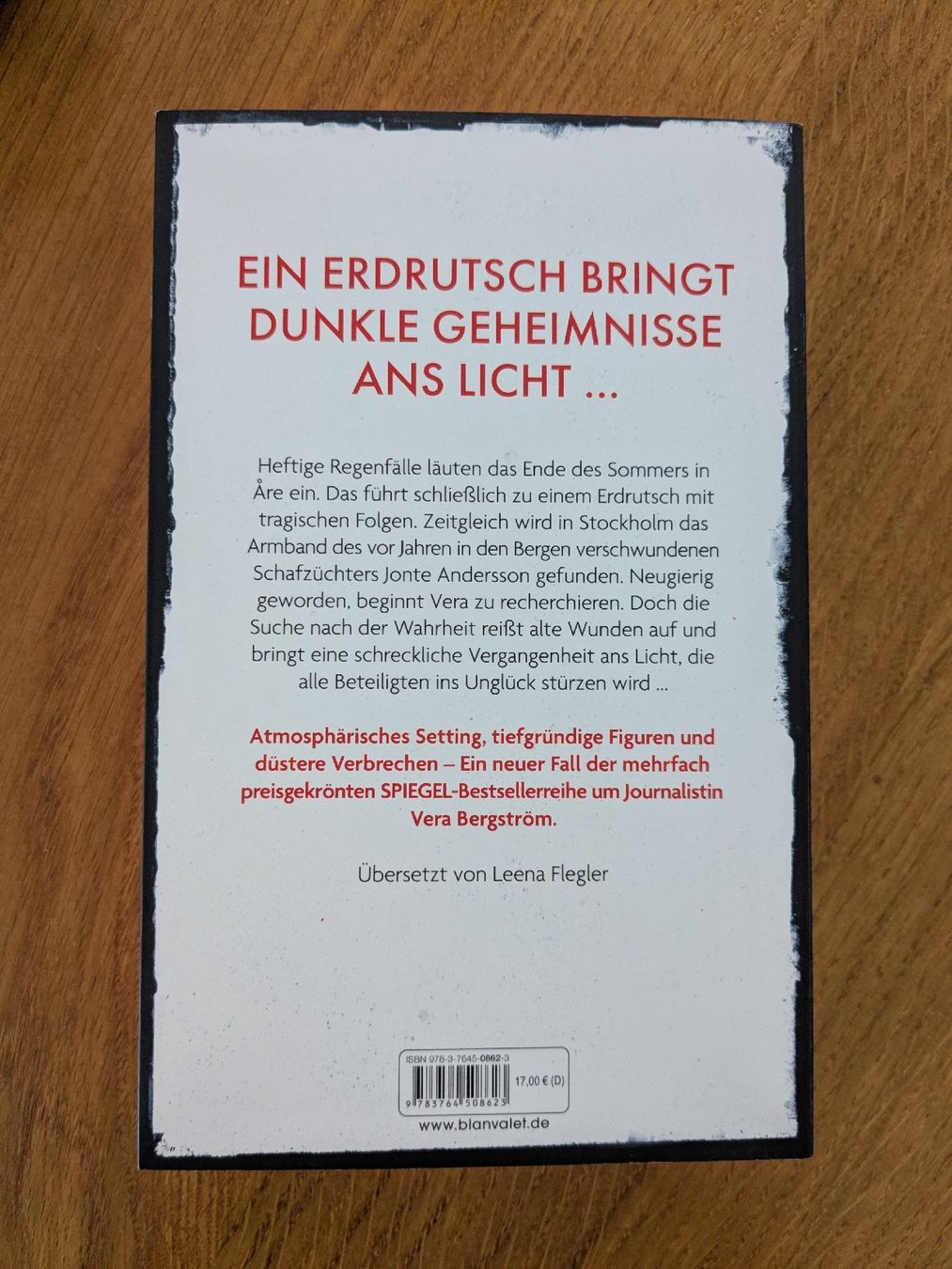 Libri: Sara Strömberg: Unter der Erde  – Usato da Wohlen AG venduto da merkur0300 1