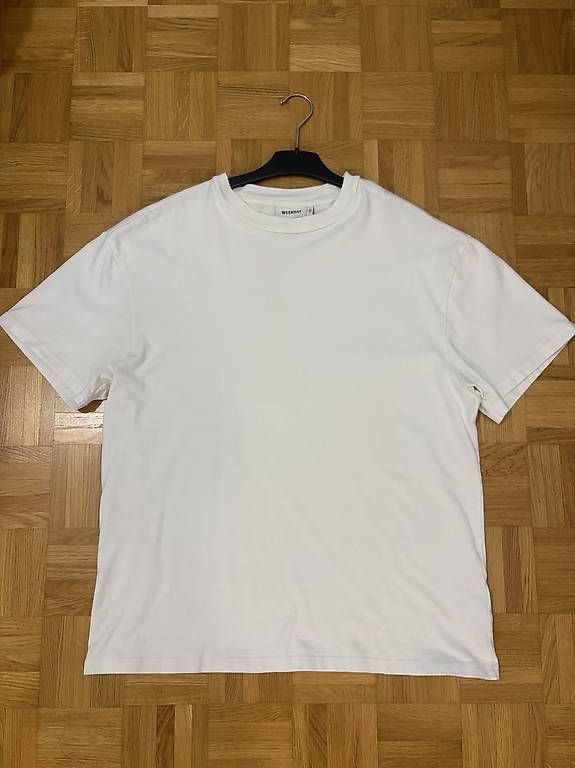 T-shirt: T-Shirt in Weiss – Usato da Schaffhausen venduto da jan_pzd5