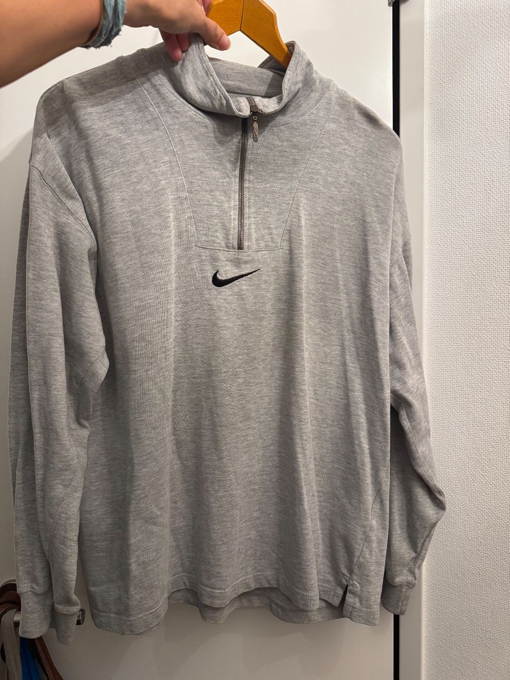 Nike Pullover & Sweatshirts: Nike Pullover Sweatshirt Oberteil – Gebraucht aus Obfelden von cesarina10