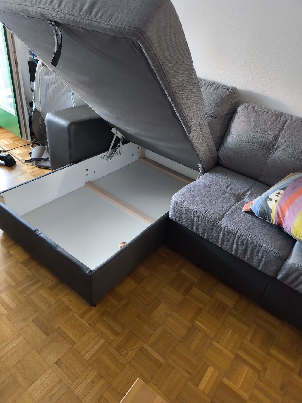 Sofas: Ecksofa Stauraum  – Gebraucht aus Wädenswil von mic_ks8c 2