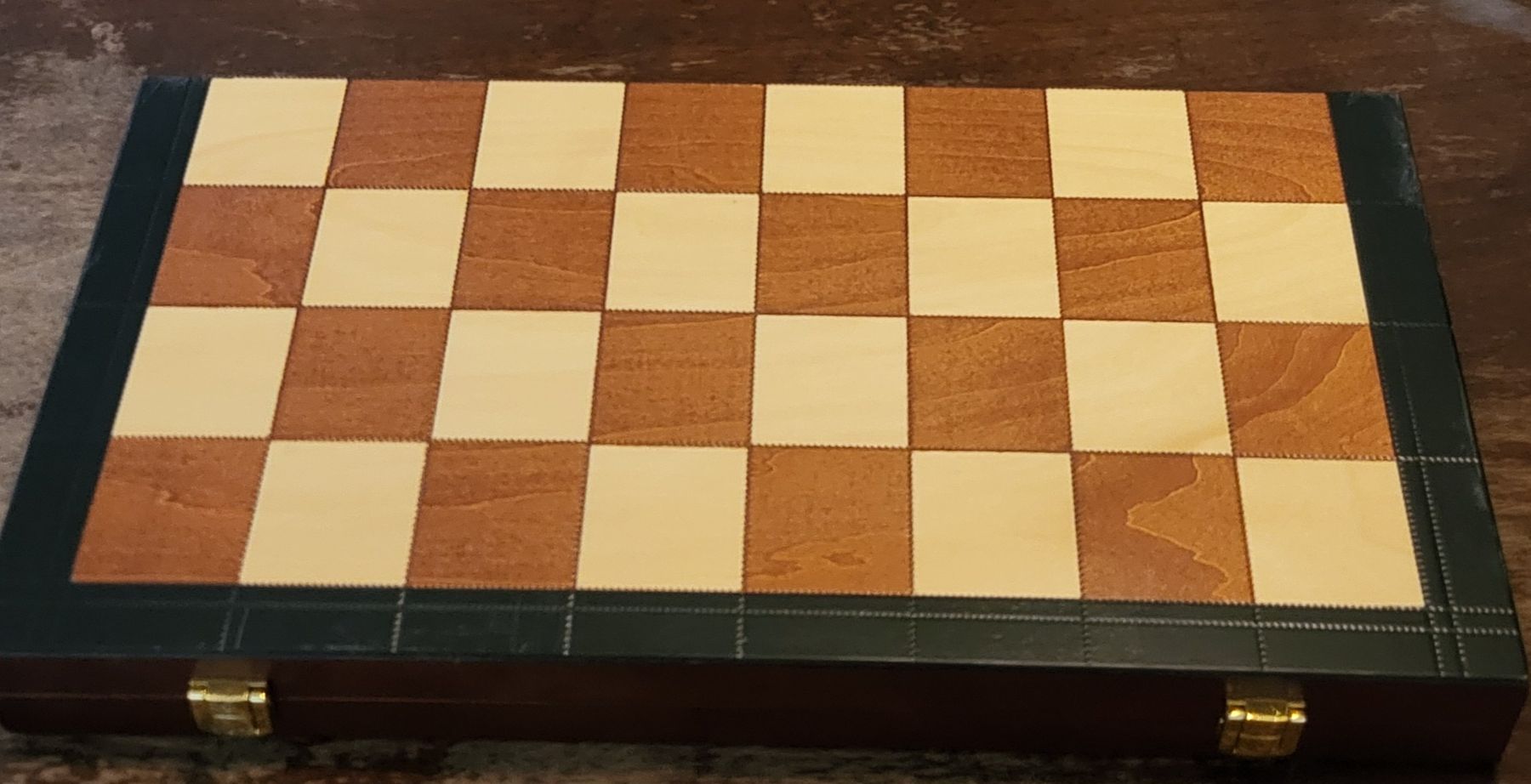 Giochi: Schachspiel in Klapkoffer – Nuovo e nell'imballaggio originale da Thun venduto da harry999 1