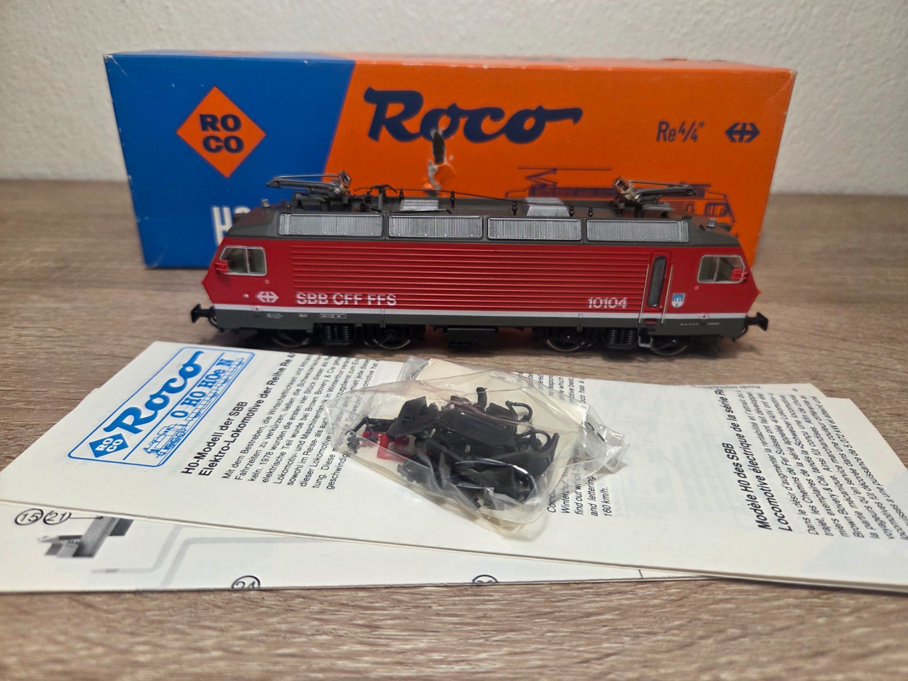 Roco Modellini di ferrovie: Roco 04178 D E-Lok 10104 SBB H0 – Usato da St-Aubin-Sauges venduto da Lo_Go 6