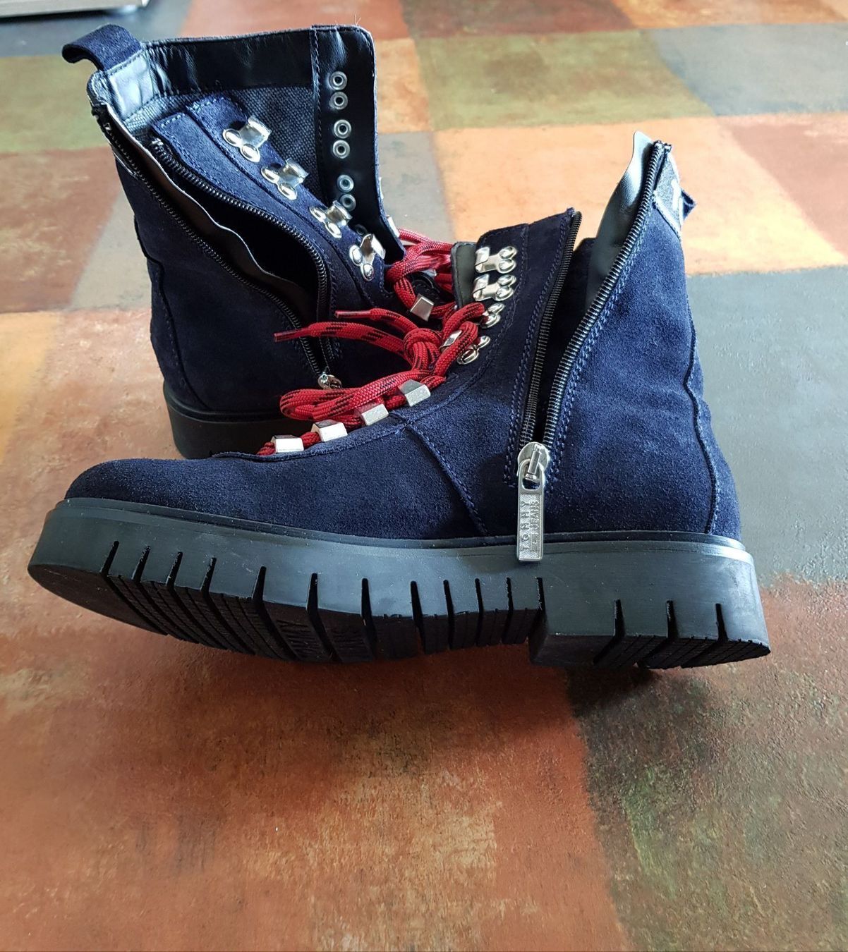 Tommy Hilfiger Scarpe da donna: Tommy Hilfiger Stiefeletten – Nuovo (secondo la descrizione) da Embrach venduto da georgiana 2