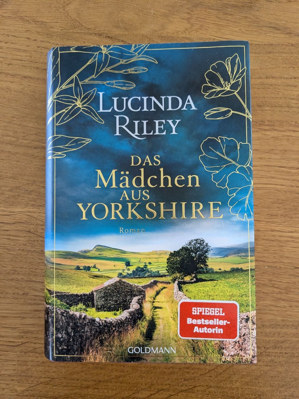 Libri: Lucinda Riley: Das Mädchen aus Yorkshire – Usato da Wohlen AG venduto da merkur0300
