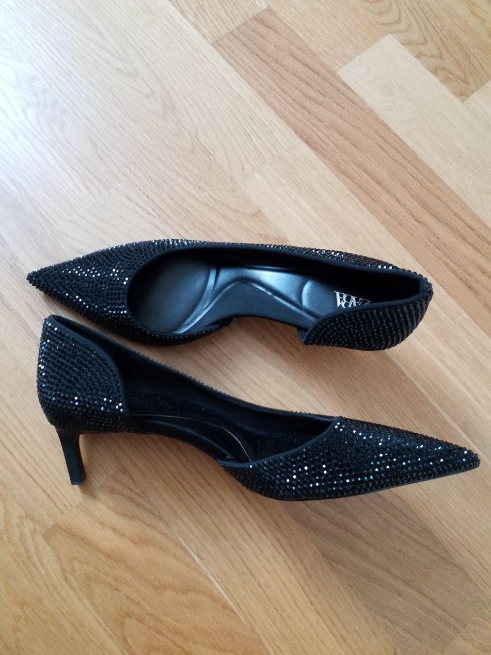 Scarpe da donna: Stylish Zara shoes – Usato da Luzern venduto da _Lobster_ 1