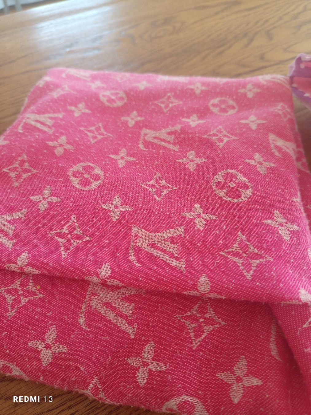 Foulard & Sciarpe: louis Vuitton Halstuch – Usato da Regensdorf venduto da LilianMaurer