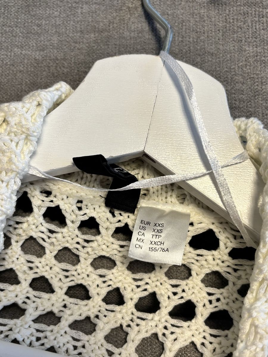 H&M Top: H&M Top, Size xxs – Usato da Peseux venduto da Meea97 2