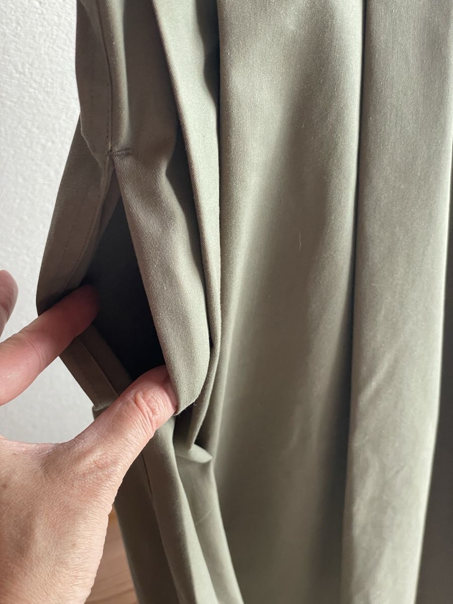 Max Mara Gonne: 'S MaxMara Faltenrock Khaki 40 – Usato da St. Moritz venduto da hdj_dd7v 2