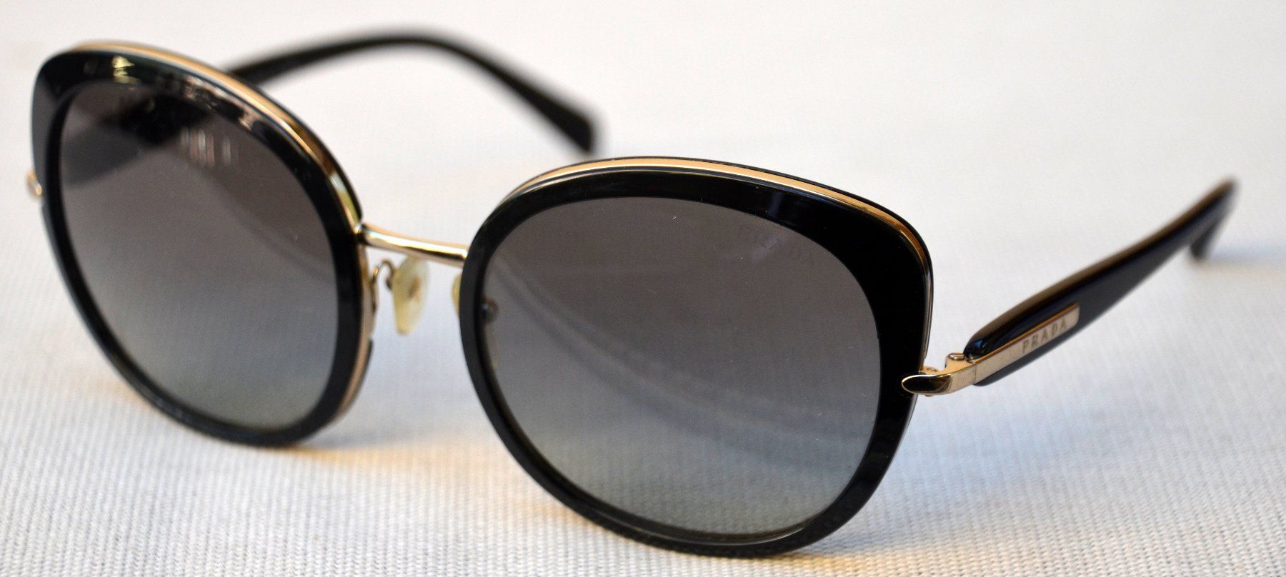 Prada Occhiali & Lenti: Prada SPR52O Sonnenbrille  /  lunettes de soleil – Usato da Collonges venduto da arashee 5