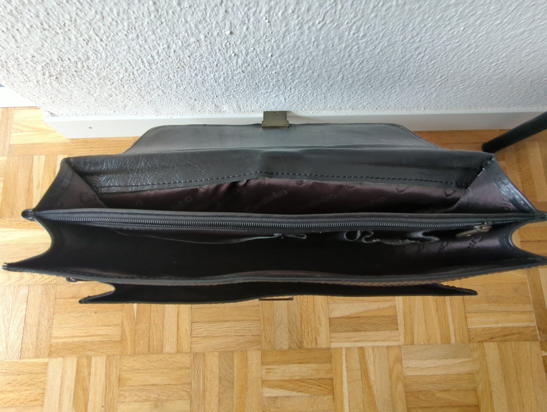 Valigie & Borse: Executive Leder Aktentasche – Nuovo (secondo la descrizione) da Wallisellen venduto da ze__rc7z 1