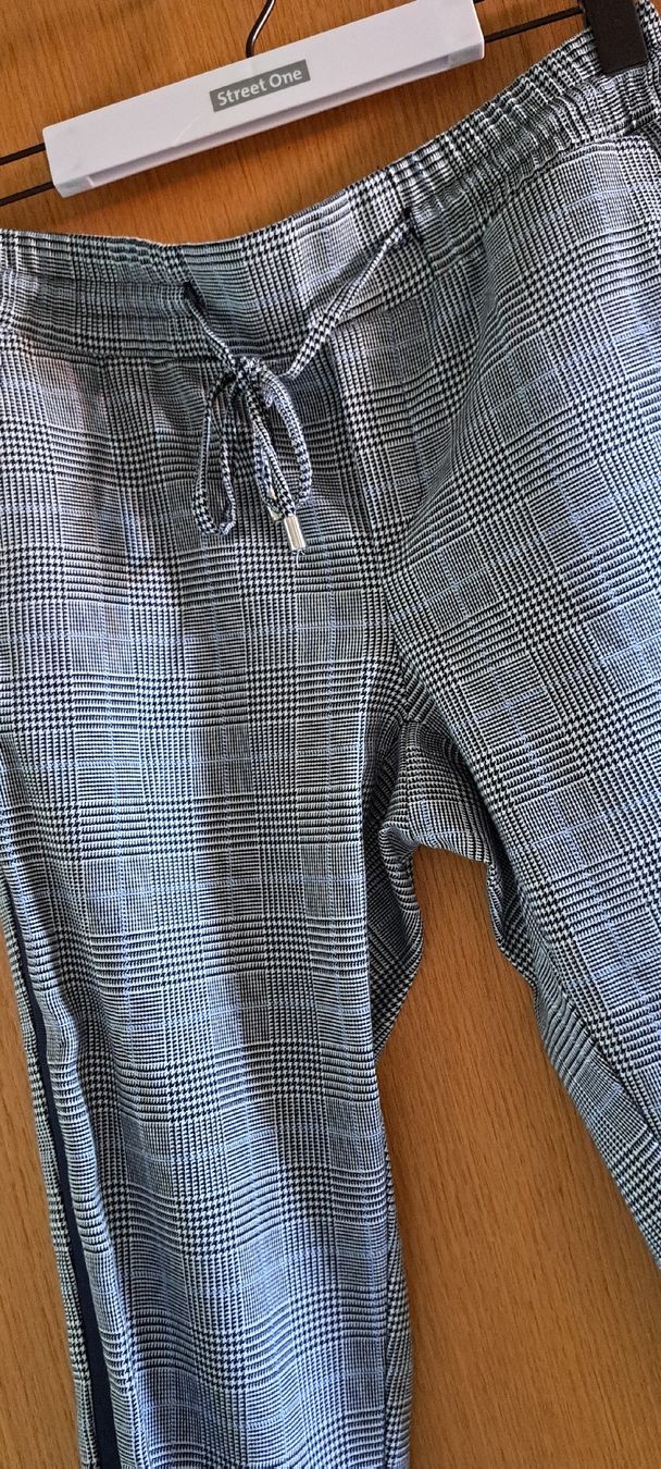 Hosen: Street One Hose Gr.36/26 – Gebraucht aus Thalheim AG von Bekuadma 1