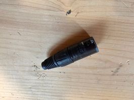 XLR Stecker Neutrik