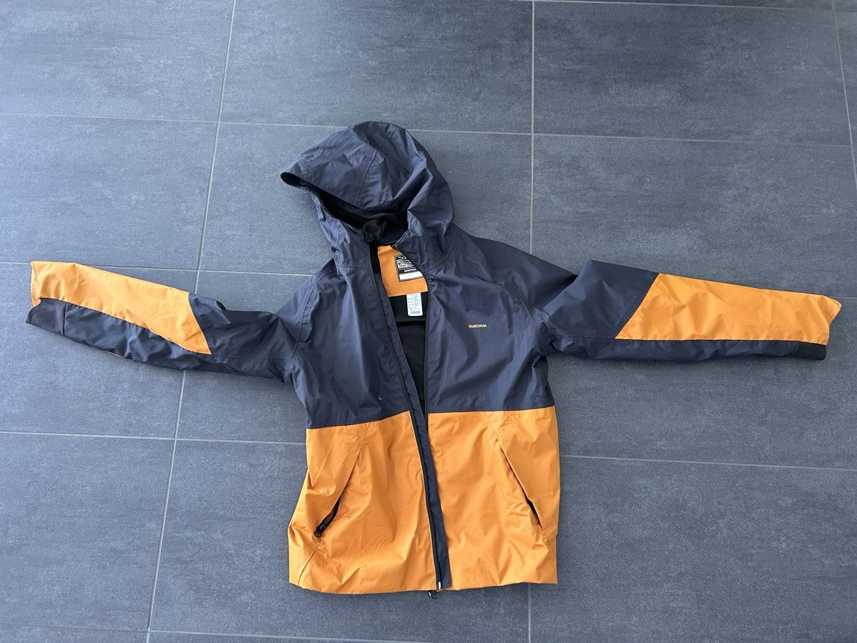 Decathlon Giacche & Cappotti: Quechua Regenjacke 151-160 – Usato da Unterlangenegg venduto da Dodo2108