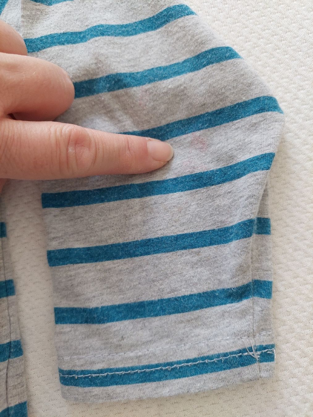 Pulls & Sweat-shirts: Disney Sweat-Shirt 104 – D'occasion à Rudolfingen par T.Mueller 1