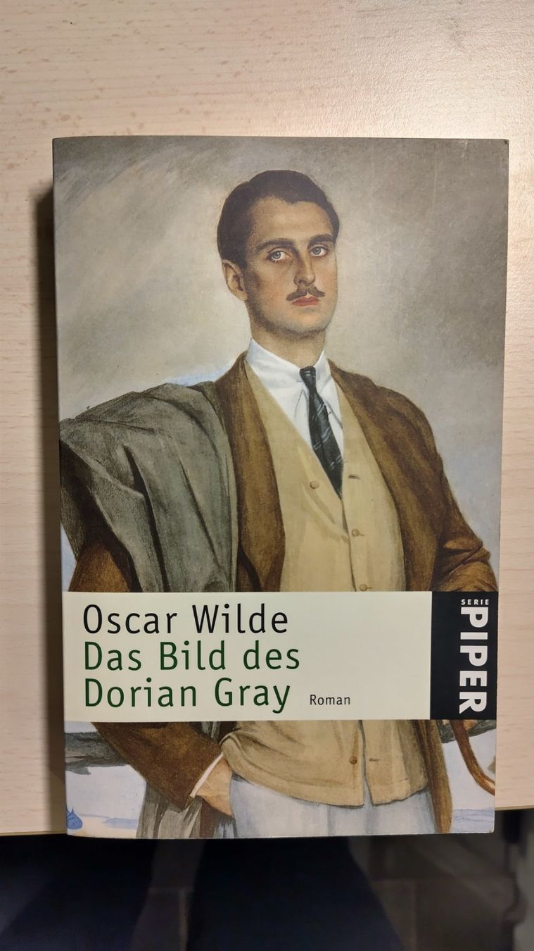 Libri: Das Bilder des Dorian Grey - Oscar Wilde – Usato da Zwingen venduto da ale_ddq6