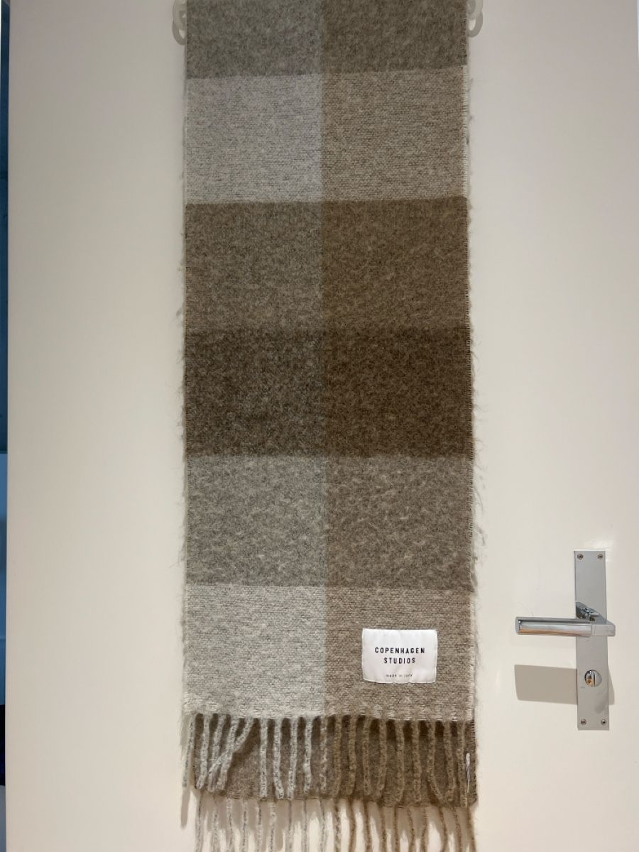 Foulard & Sciarpe: Schal Copenhagen Studios beige kariert – Nuovo (secondo la descrizione) da schaan venduto da Ak9jg8