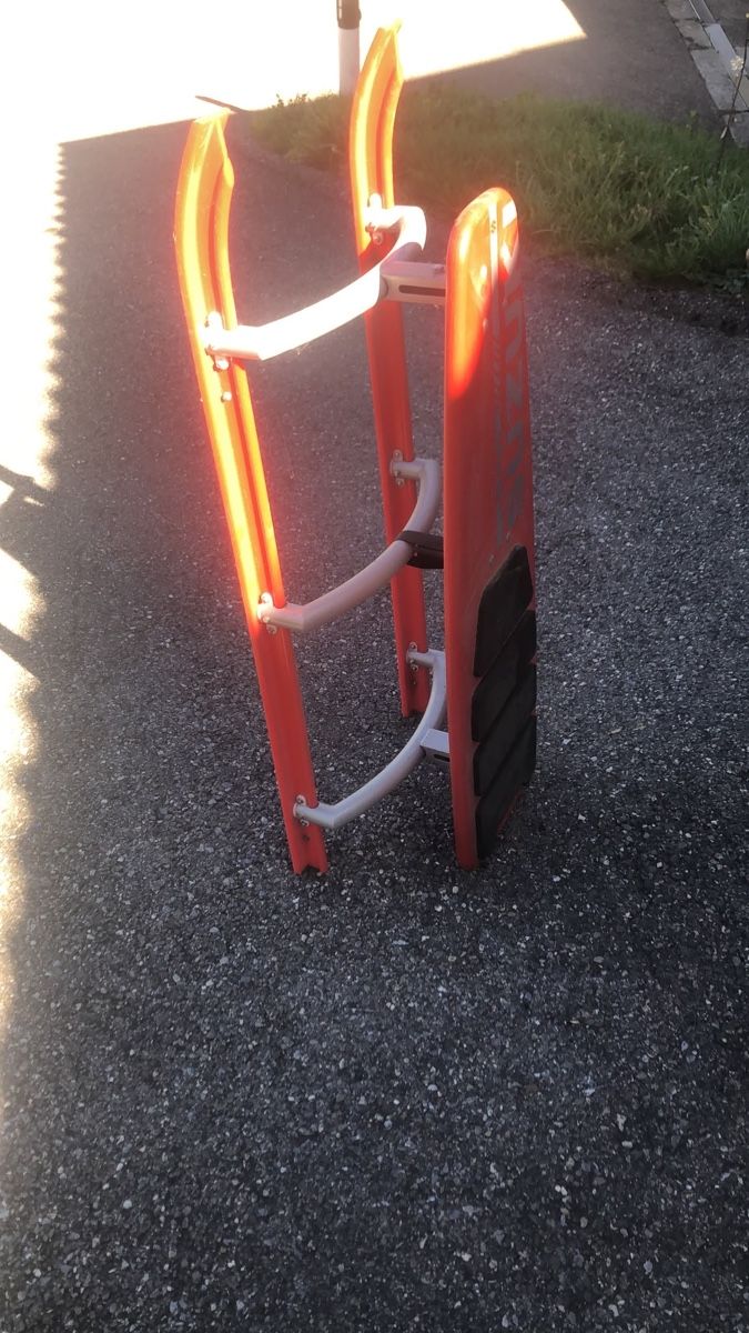 Schlitteln: Schlitten von Suzuki  – Gebraucht aus Plasselb von MatthD 2