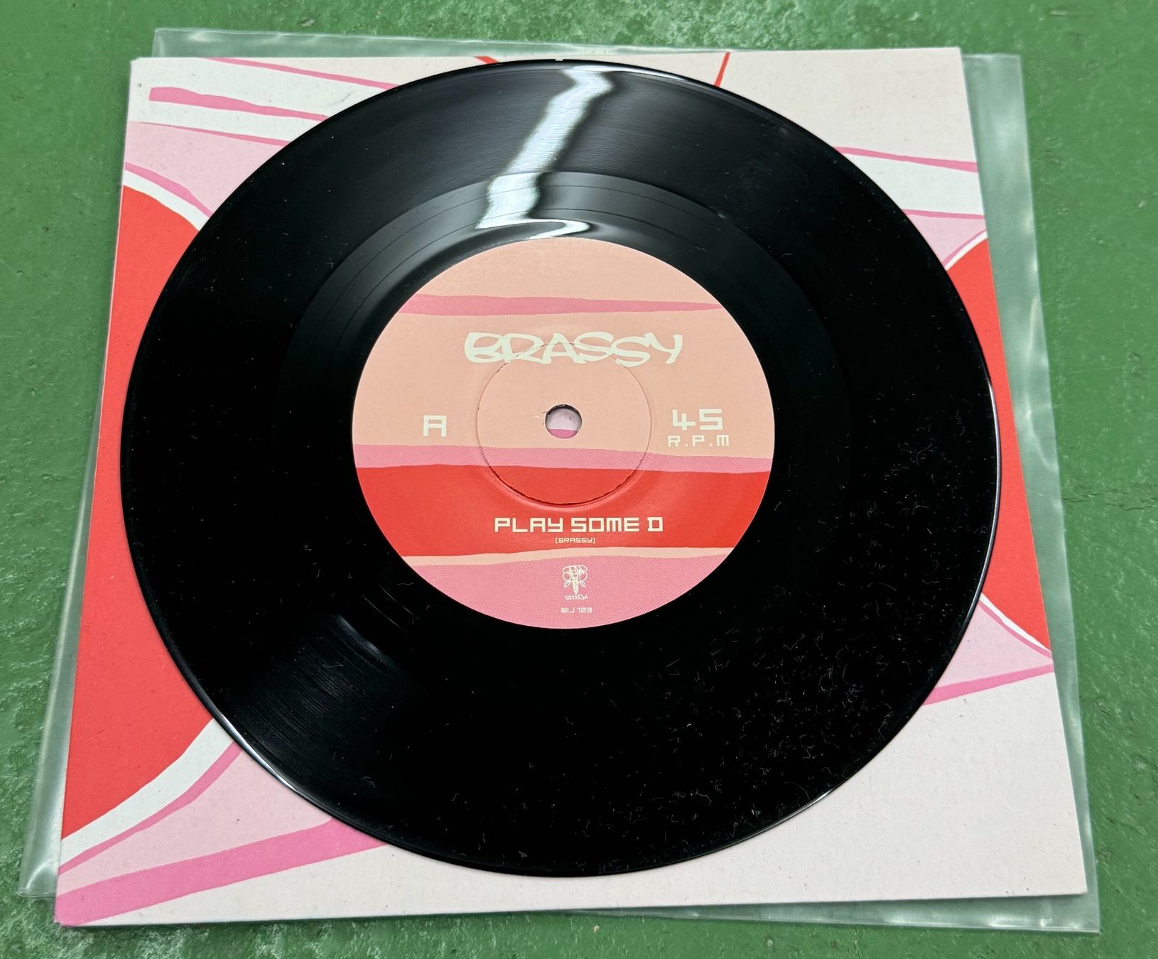 Schallplatten: Brassy: Play Some D 7" (Alternative Rock) – Gebraucht aus Basel von Ostschweiz06 1