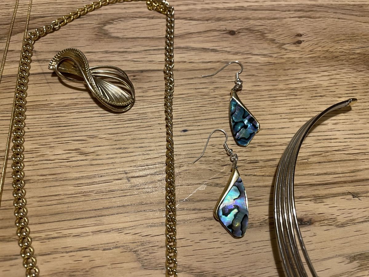 Altri gioielli: Modeschmuck Posten – Usato da Flawil venduto da Naphtali 2