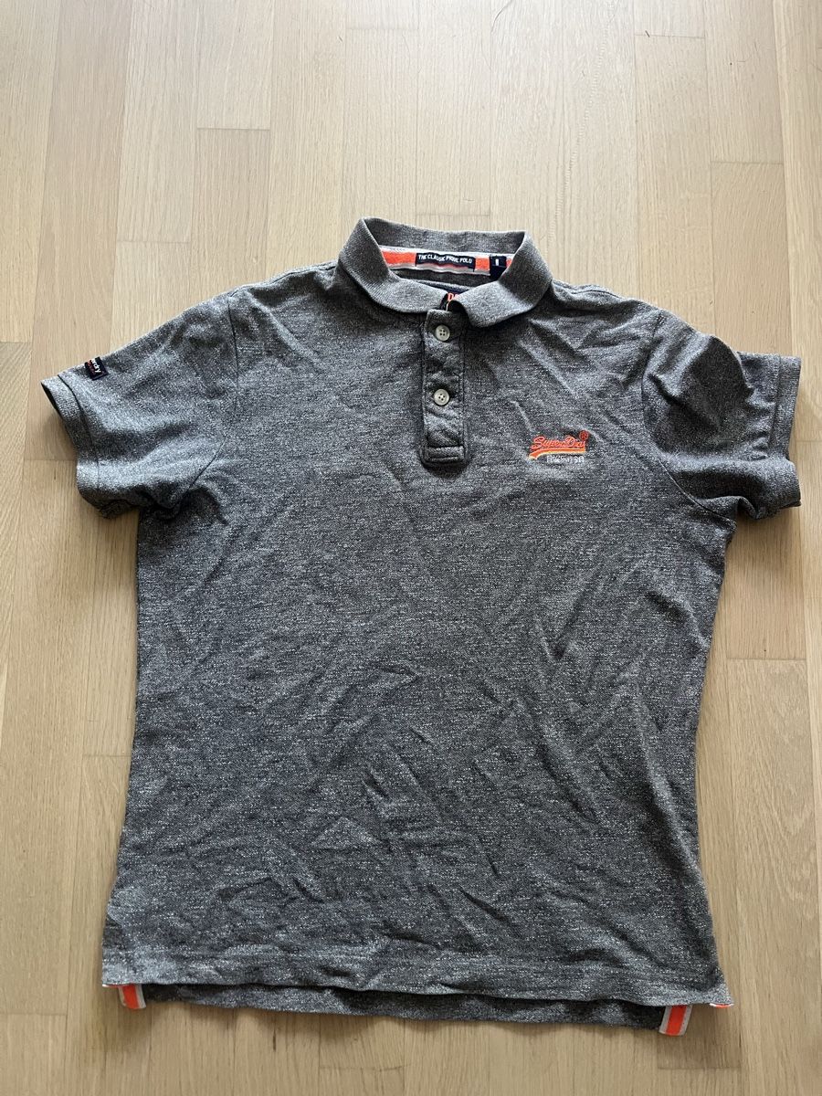 Superdry Polos: Polo Superdry – D'occasion à Vevey par emi_m2vr 1